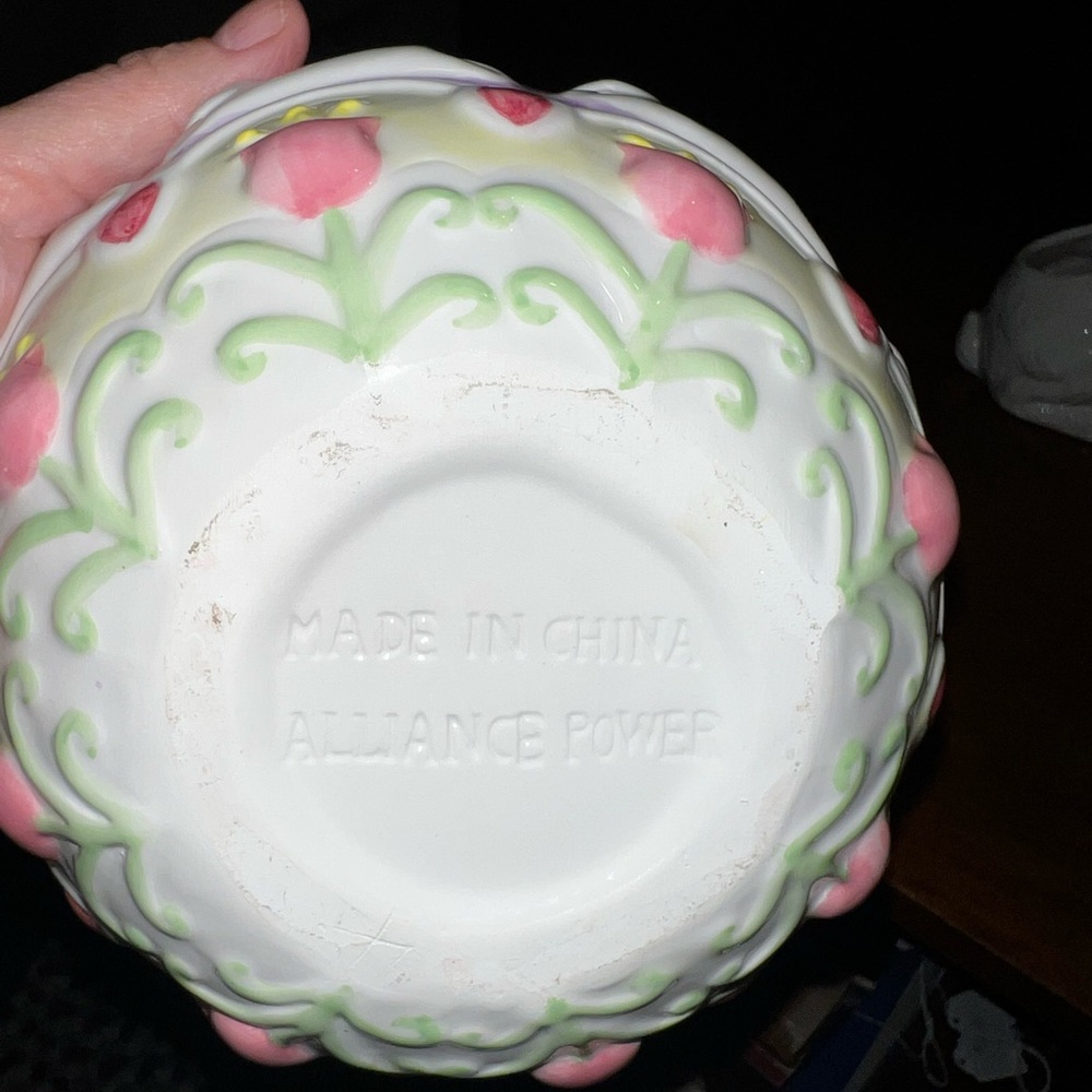 Ceramic Multicolored Easter Basket With Rabbit And Flowers - Picture 7 of 10